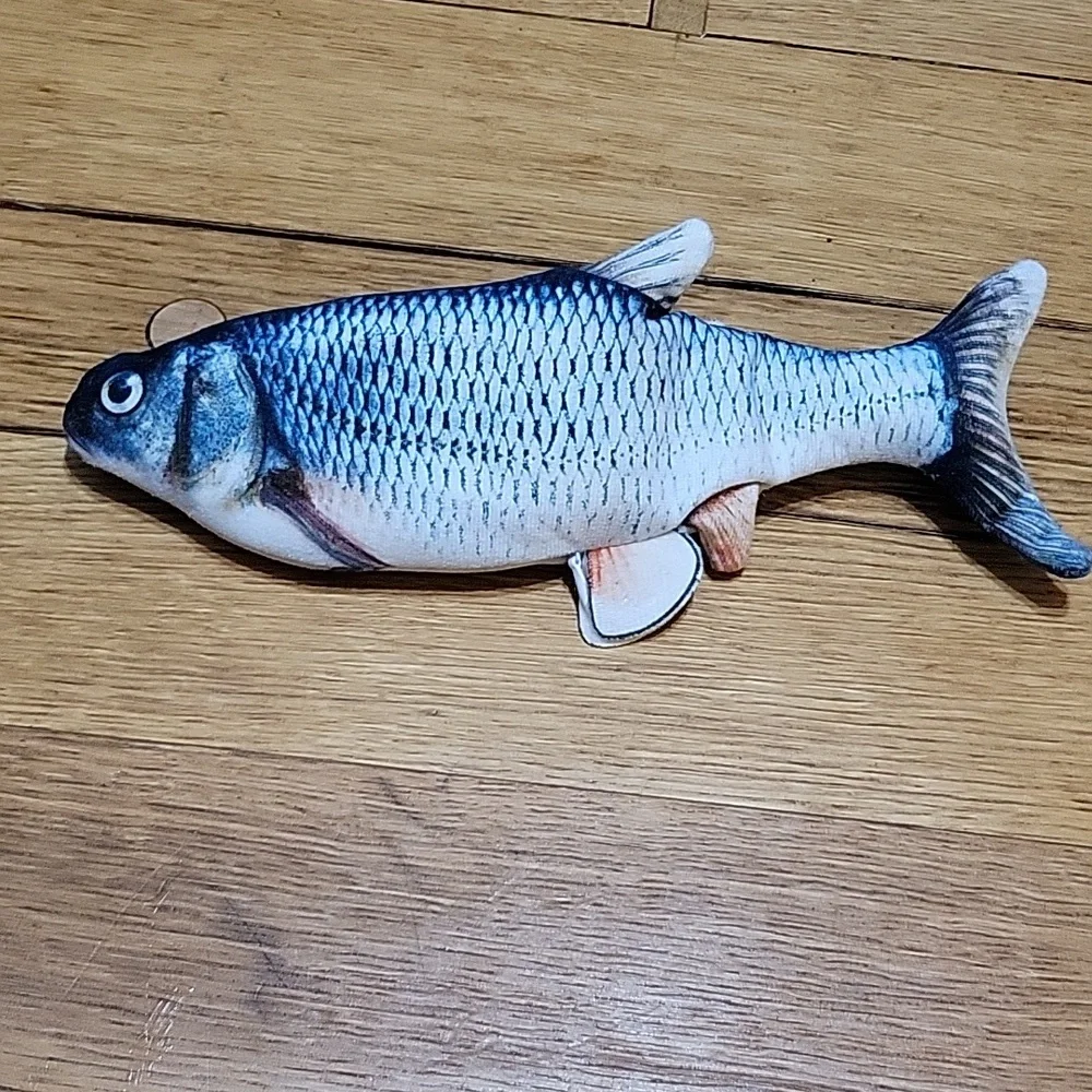 Ontel Flippity Fish Interactive Cat Toy